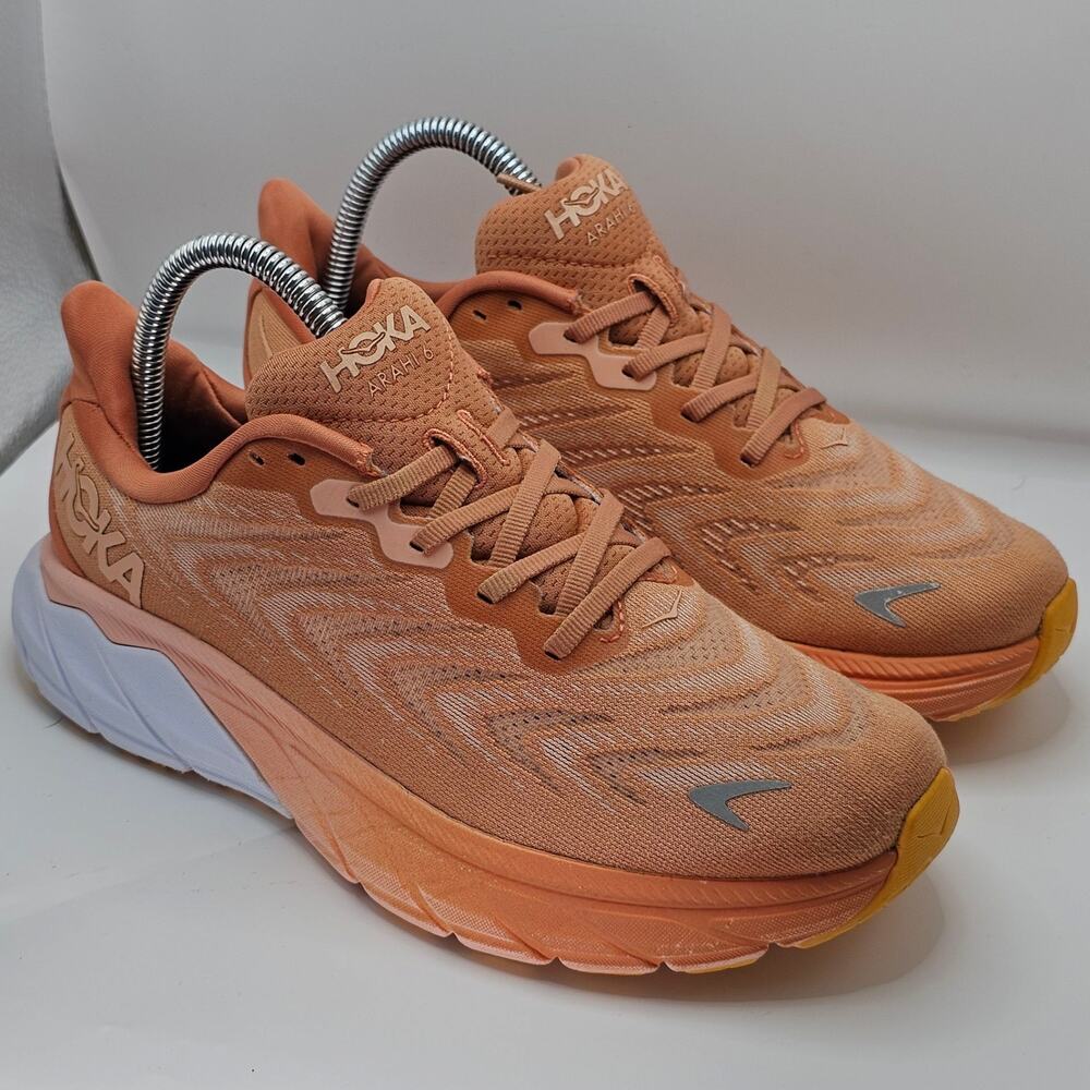 Hoka One One Arahi 6 Sun Baked Shell Coral Womens 7.5B (UK 6) Running Shoes